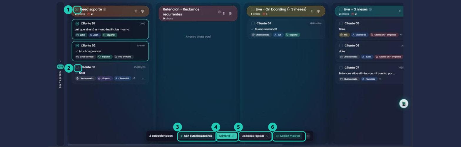 Tablero del CRM con dos chats seleccionados y la barra inferior con Con automatizaciones, Mover a, Acciones rápidas y Acción masiva