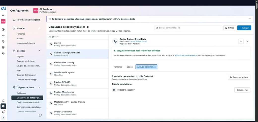 Pestaña Activos conectados del dataset mostrando la cuenta publicitaria vinculada